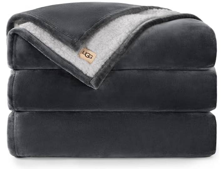 UGG Ariana King/California King Decke, Fleece, flauschig, wendbar, weich, flauschig, gemütlich, Plüsch, übergroße Decke, maschinenwaschbar, Schlafzimmerdekoration für große Couch oder Bett, 279,4 x