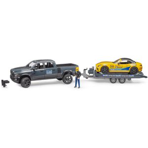 bruder 02504 RAM 2500 Power Wagon Pickup, mit Anhänger, Roadster und Fahrer, Maßstab 1:16