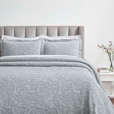 Home City, Inc. Hibiscus Matelasse Bedspread Set, King, Gray