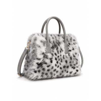 Henkeltasche "Ewok", Damen, Gr. B/H/T: 37cm x 25cm x 10cm onesize, grau, Kunstfaser, COLLEZIONE ALESSANDRO, Taschen, aus kuschelweichem Material