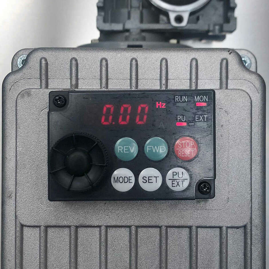 Polsinelli Cuve de sucrage 500 L avec variateur