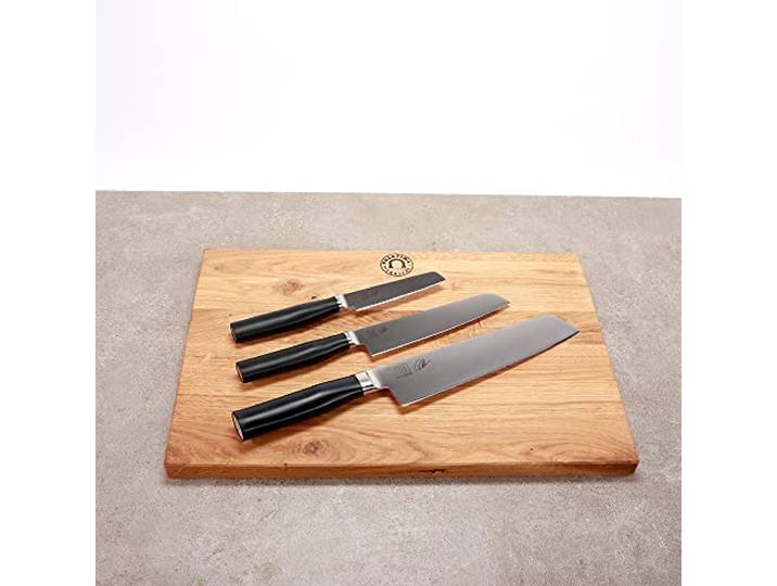 Kai Tim Mälzer Kamagata Set, Officemesser TMK-0700 + Allzweckmesser TMK-0701 + Hybridkochmesser TMK-0770 + XXL Schneidebrett 40x27 cm Eiche Angebot statt 339,00 €