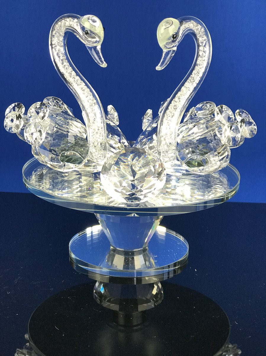 Kristallen Zwanen Liefdespaar Luxe Decoratie met Fonkelende Kristallen Model 043