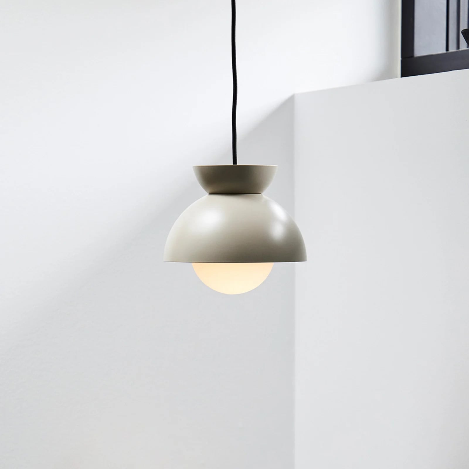 Frandsen Butterfly Hanglamp Tan Grey Ø29 cm