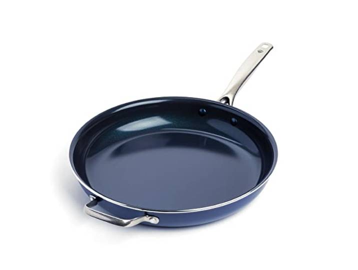 Blue Diamond Cookware 35,6 cm große Bratpfanne mit Helfergriff, diamantinfundierte gesunde Keramik-Antihaftbeschichtung, PFAS- und PFOA-frei, spülmaschinen- und ofenfest, gleichmäßiges Erhitzen