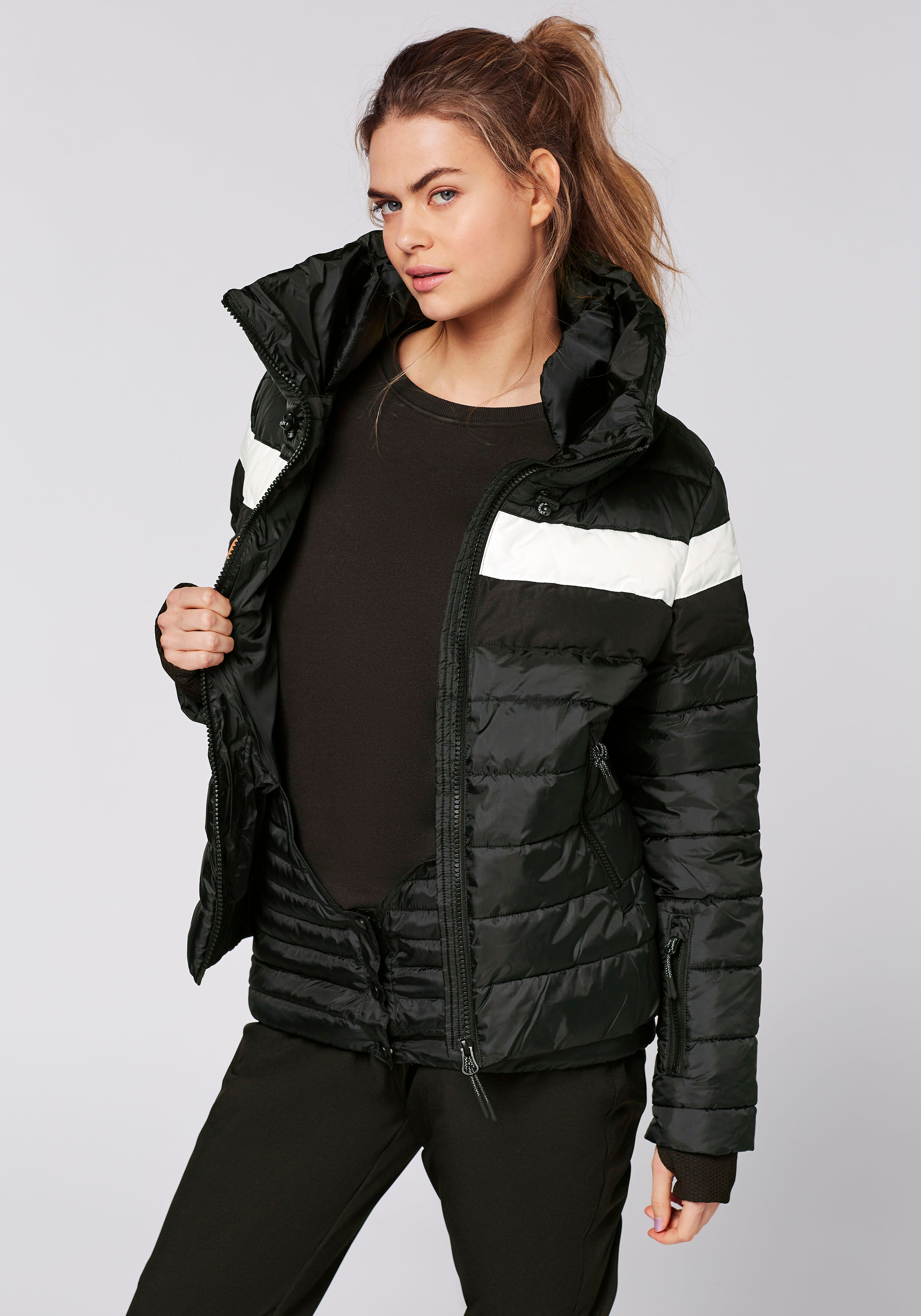 Skijacke CHIEMSEE, Damen, Gr. XS (32), schwarz-weiß (schwarz beauty), 100% Polyester, Jacken Skijacke