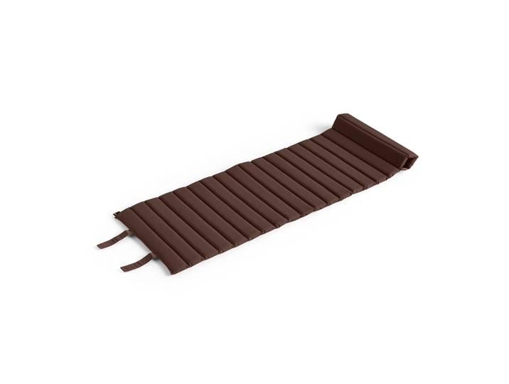 HAY Coussin Quilted pour chaise lounge Crate Iron red