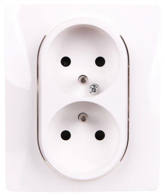 Legrand compacte dubbele stopcontactdoos, 16A, 250V, wit