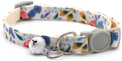 Uplifted Finds """Little Daisy"" Adjustable Bandana Collar white"