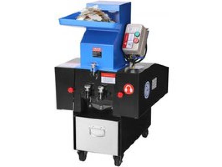 VEVOR Kunststoff-Schredder-Zerkleinerer, 2,2 kW, Granulator für Kunststoff, 100–150 kg/h Kapazität, mit Rädern, SDK-11-Klinge & 6 mm Maschenweite für PVC, ABS, PTFE(380V, 50 Hz 3-phasig)