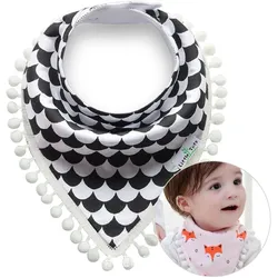 Babyschal mit Pompons – schwarz-weißes Muster