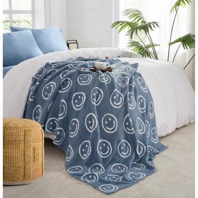 Truly Soft Cozy Smiley Reversible 50x70 Throw