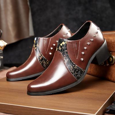 LightInthebox Men's Black Patent Faux Leather Studded Dress Shoes – Edgy Formal Footwear for Parties, Prom Fashion-Forward Events