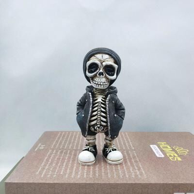 Inspired Finds Cool Mini Skeleton Skull Figurine Resin Gothic Halloween Decor blue Hand In Pocket