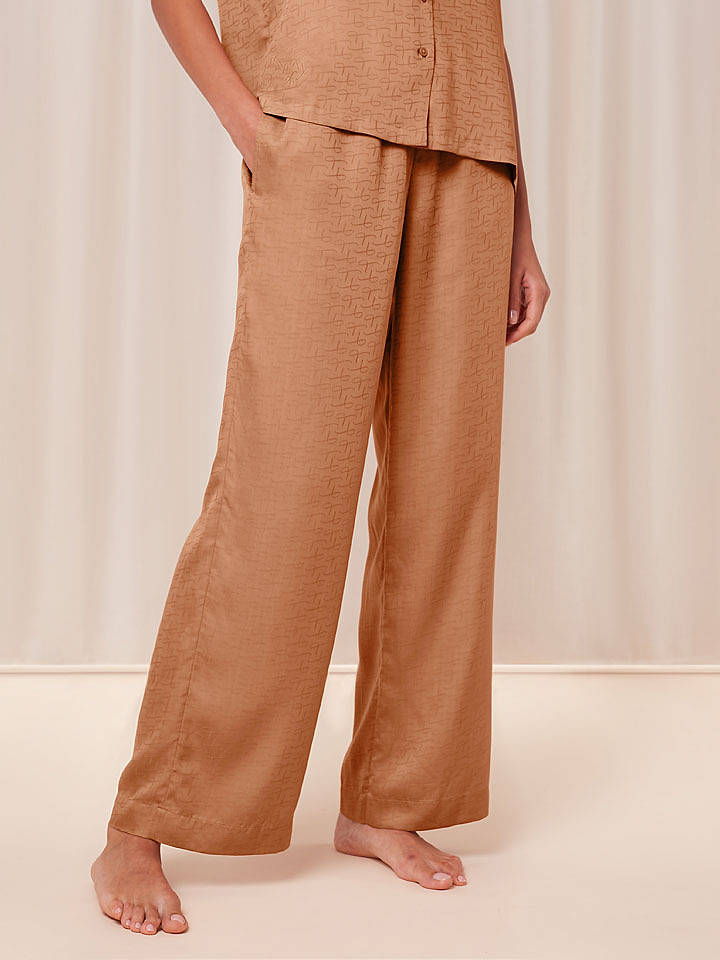 Triumph Pyjama-Hose in Hellbraun - 38