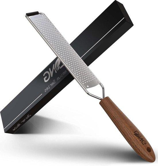 Famanu Premium rasp met houten handvat voor Parmezaanse kaas, nootmuskaat, citroen en gember - 38 x 5 cm