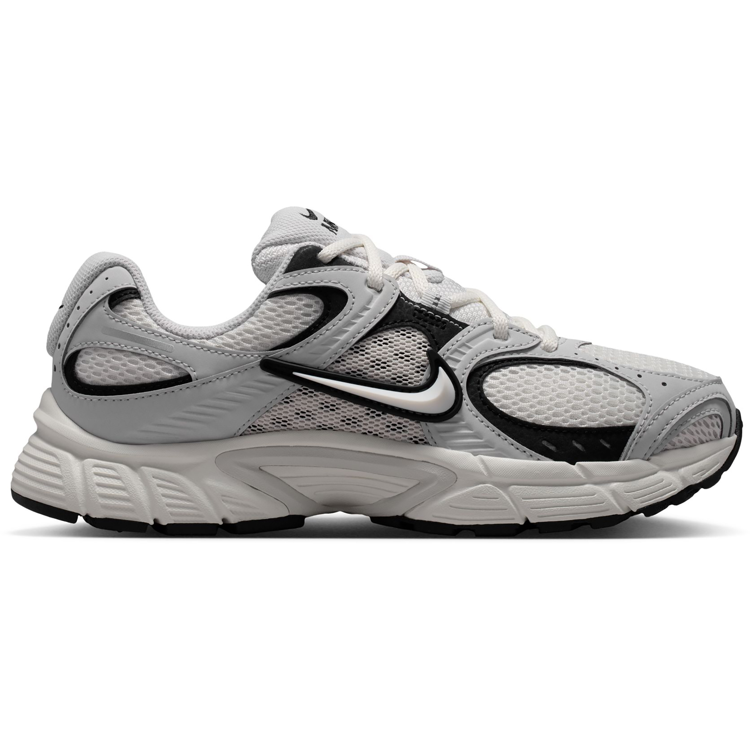 Nike V5 RNR Damen Freizeitschuhe grau Größe 37.5 Lifestyle Atmungsaktiv