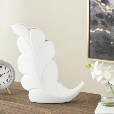 Arcilla Elemental - White or Black Ceramic Slanted Leaf Decorative Vase