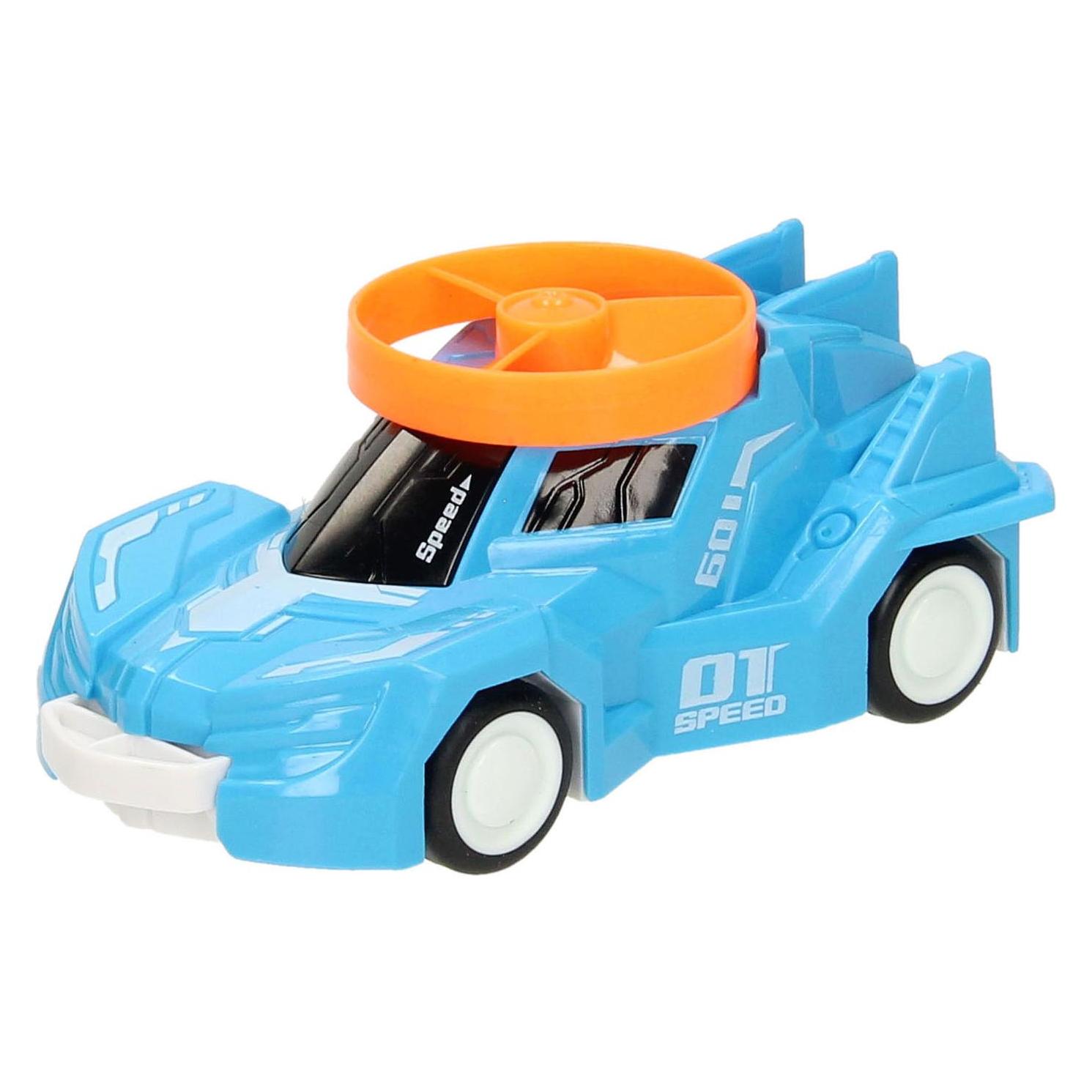 Auto mit abfeuerndem Propeller (52467388)