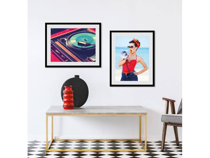 Bild QUEENCE DJ , grün (farbe rahmen: schwarz, farbe bild(er): grün), B:40cm H:30cm, Acrylglas, Holz, Papier, Bilder, Bild, HD Premium Poster-Druck inkl. Holzrahmen