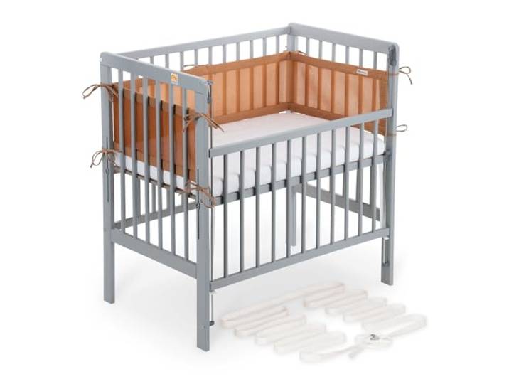 FabiMax Boxspring Baby Beistellbett Flex 90x55, aus Buchenholz grau lackiert, mit innovativem verstellbarem Seitengitter, passend für Boxspringbetten (Matratze Classic, Braun)