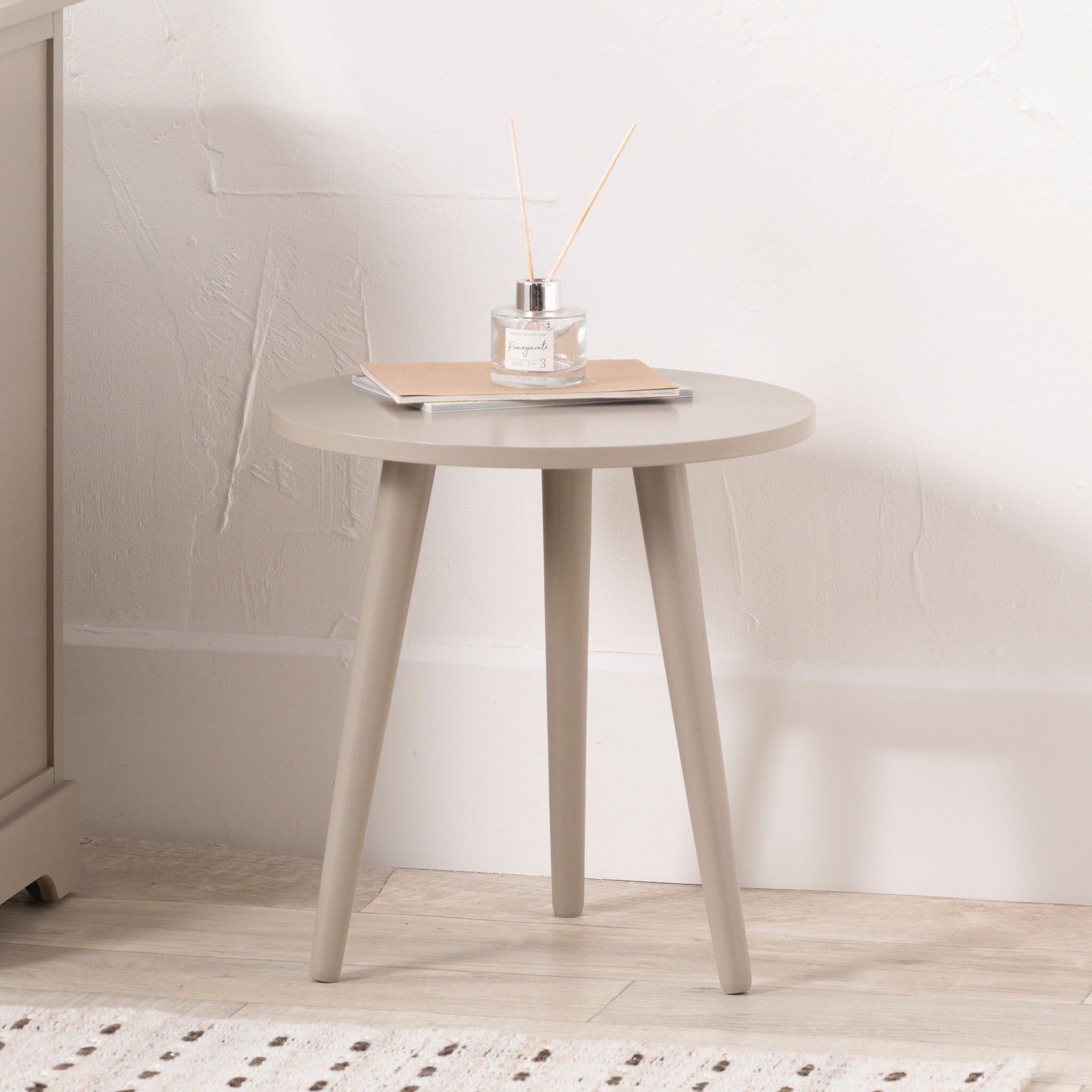 Pacific Lifestyle - Devonshire Putty Pine Wood Side Table