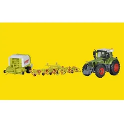 Kibri Fendt Traktor mit Anbaugeräten