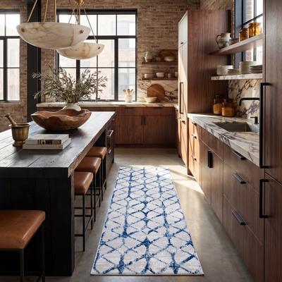 SAFAVIEH Amelia Polly Geometric Distressed Rug