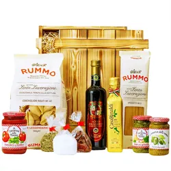 Geschenkbox-24 Italienisches Geschenkset „Pisa“ | Großer Geschenkkorb mit Pasta, Olivenöl & vielen Spezialitäten aus Italien