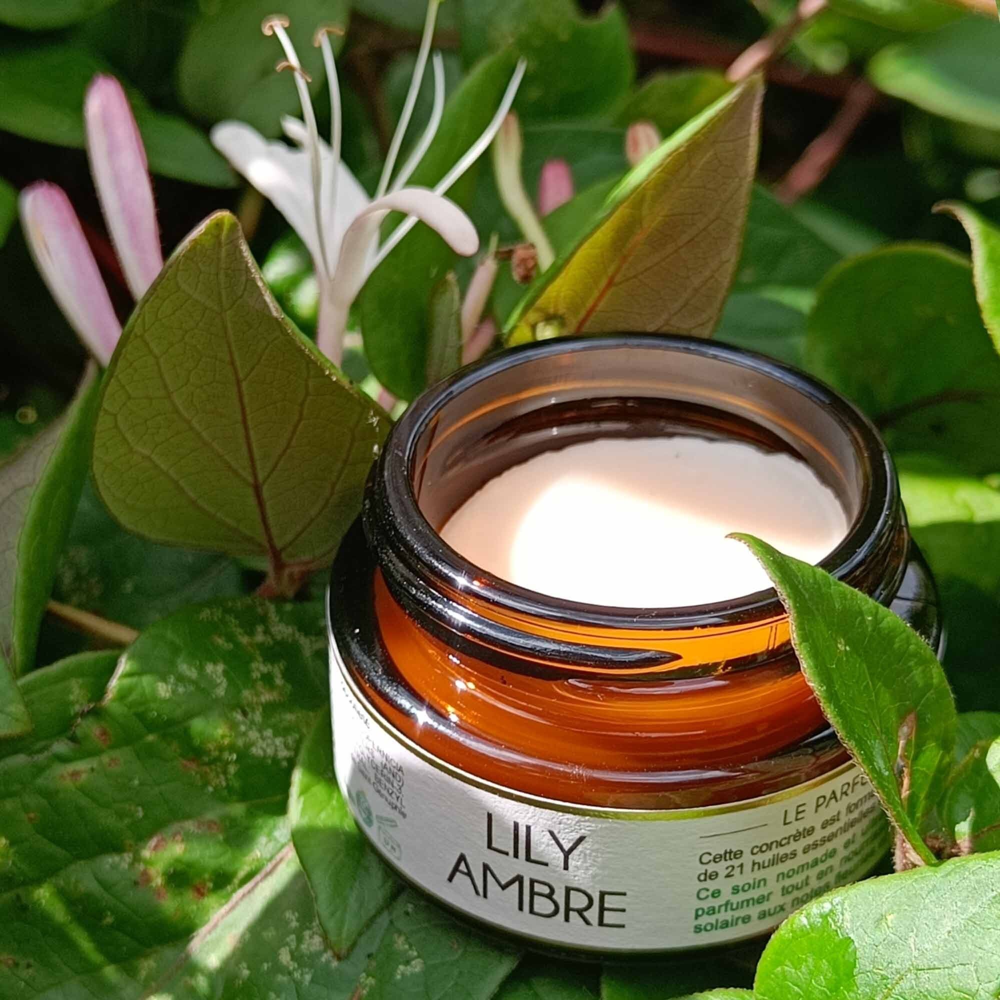 Aimée de Mars Aimee DE Mars EAU Lily Ambre Parfum Solide 1 St Liniment
