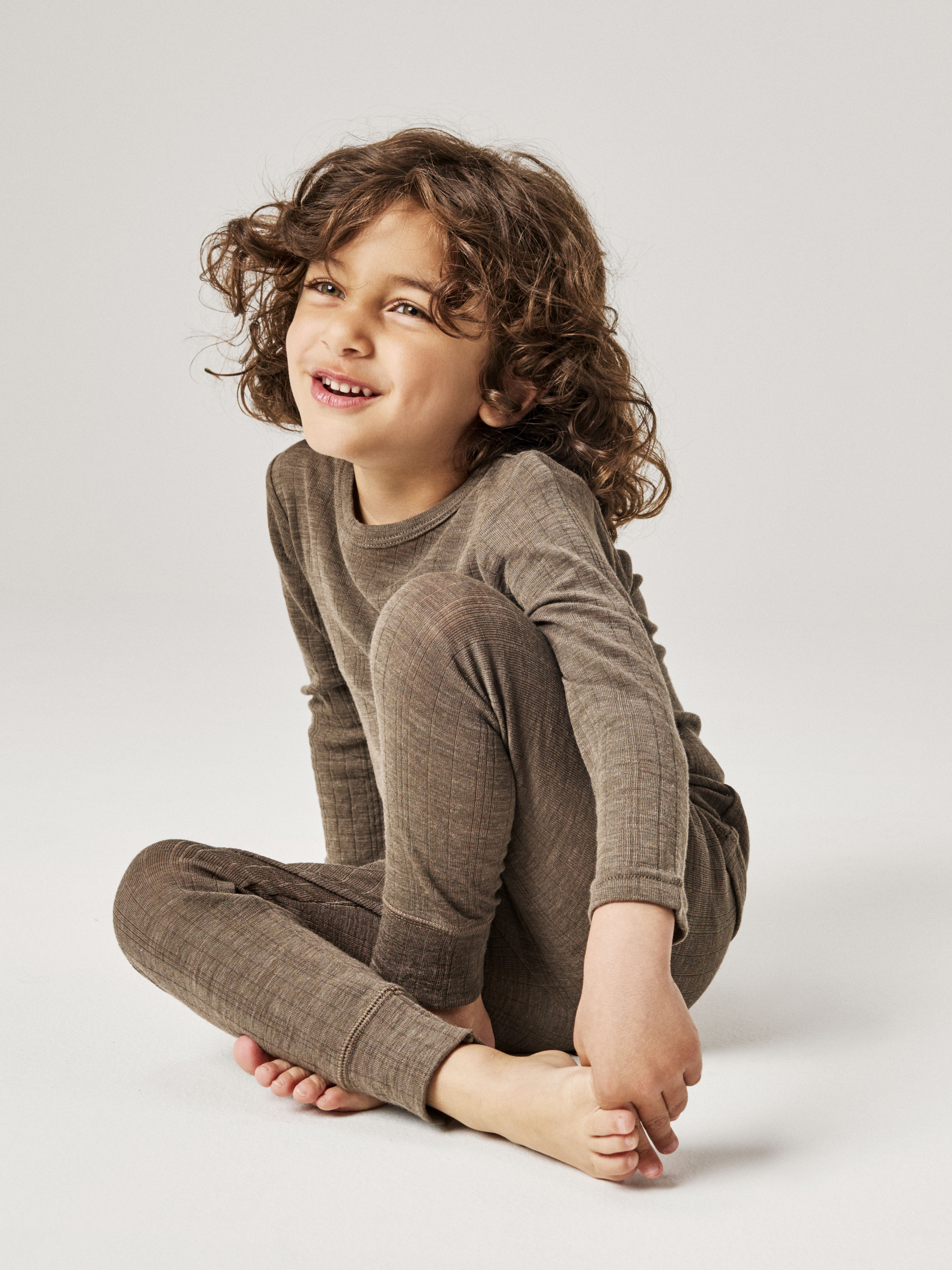 Langarmshirt NAME IT "NMMWANG WOOL NEEDLE LS TOP SOLID NOOS", Jungen, Gr. 110, morel, Strick, Obermaterial: 100% Wolle, unifarben, normal normal, Rundhals, Shirts Langarmshirt, aus reiner Merinowolle morel 110