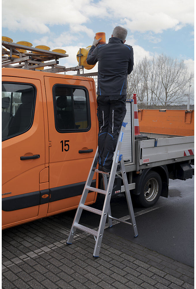 Alu-Stufenstehleiter, mit R13-Rutschhemmung, einseitig begehbar, 4 Stufen inkl. Plattform KRAUSE