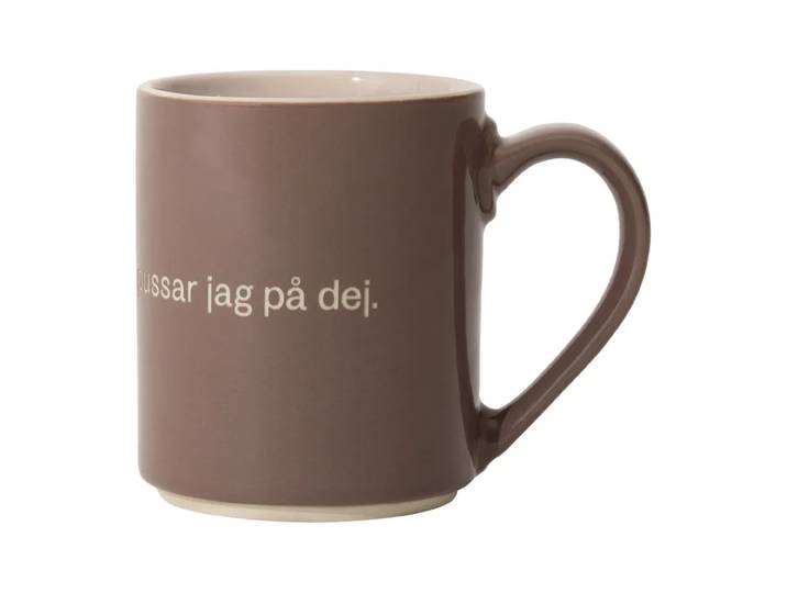 Design House Stockholm Astrid Lindgren mok,  Trarallanrallanlej  Zweedse tekst