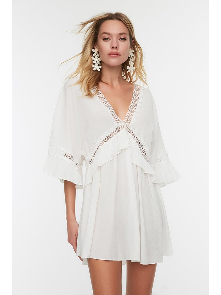 trendyol Kleid in Weiß - 44