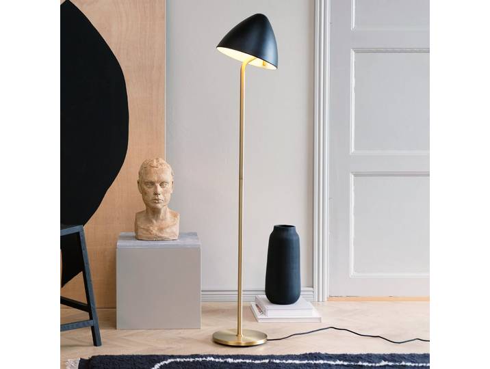Oulu Stehleuchte Black/Brass - Dyberg Larsen - Wohnzimmer - Design - Metall - Mit Schirm