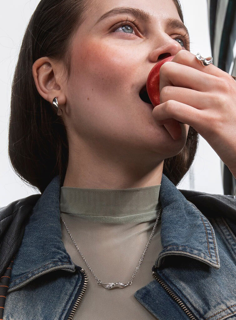 Lumoava Studio Mood örhänge (ring) YES PLEASE LS54250100000