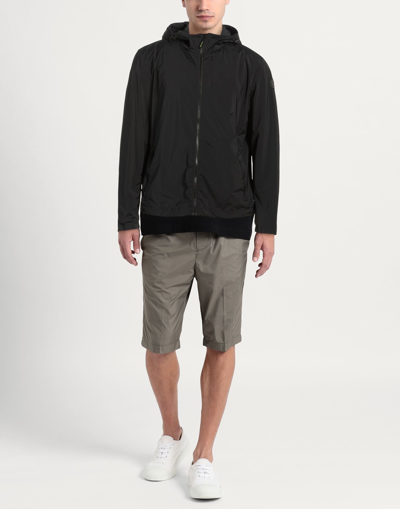 Cape Horn Chaqueta y cazadora Hombre Negro 46,52 Hombre