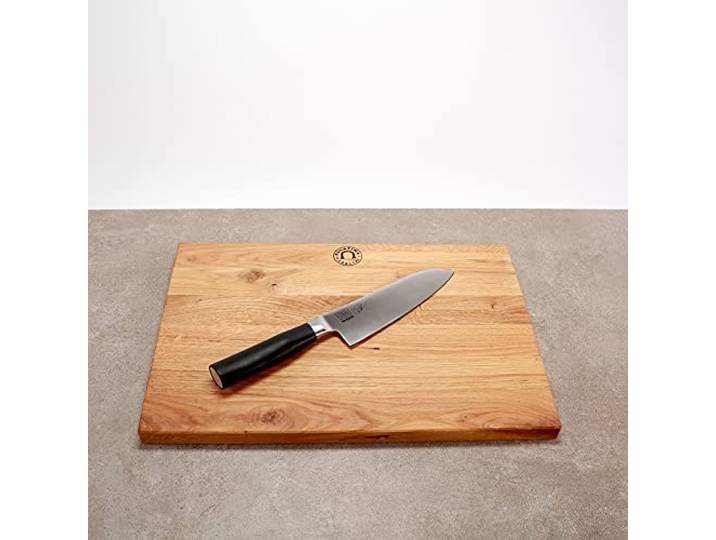KAI Shun Tim Mälzer Bundle scharfes Kamagata Santoku MesserTMK-0702 + handgefertigtes XXL-Schneidebrett, 40x 30 cm (Eiche) VK: 169,- €