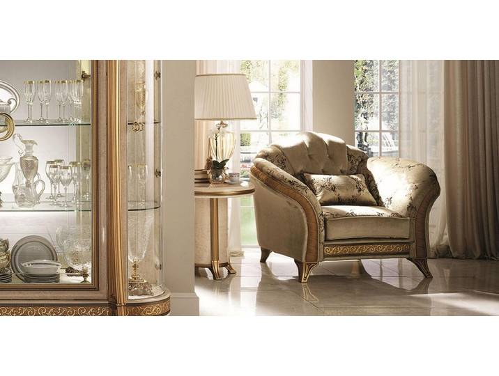 Xlmoebel Sessel Beiger Sessel im Hotelstil von Arredoclassic für elegantes Wohnen (Sessel), Hergestellt in Europa