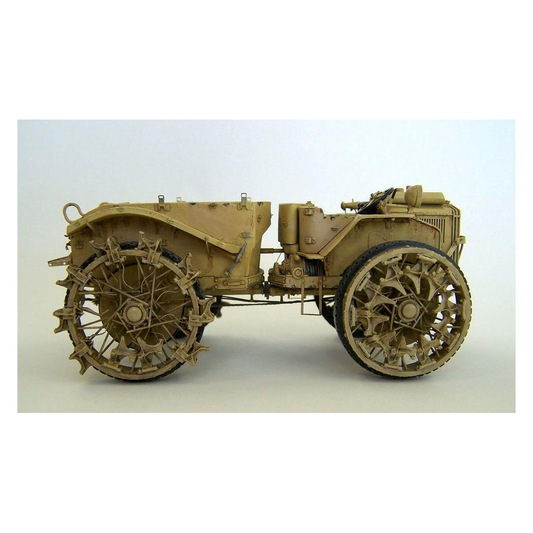 Plus Model Artillery Tractor Pavesi P4 (23798617)