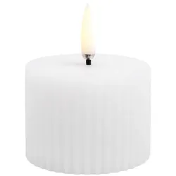 Uyuni LED Stumpenkerze 5,8x4,5cm grooved nordic white