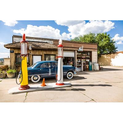 Fototapete PAPERMOON "RETRO TANKSTELLE-ROUTE 66 VINTAGE OLDTIMER USA CAR XXL", bunt, B:2,5m L:1,86m, Vlies, Tapeten
