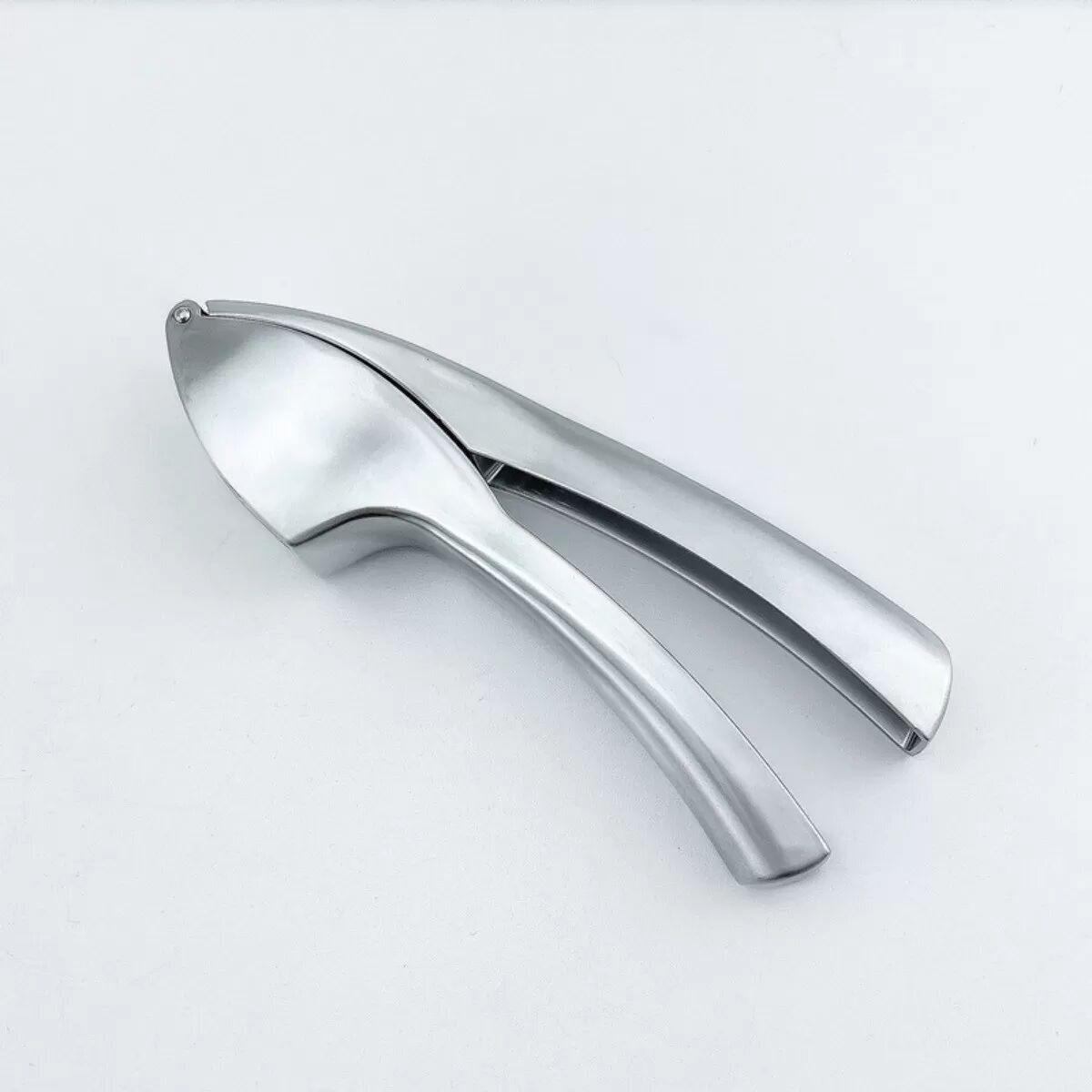 INF Knoblauchpresse aus Zinklegierung - Ergonomische manuelle Knoblauchpresse, leicht zu reinigen, feines gleichmäßiges