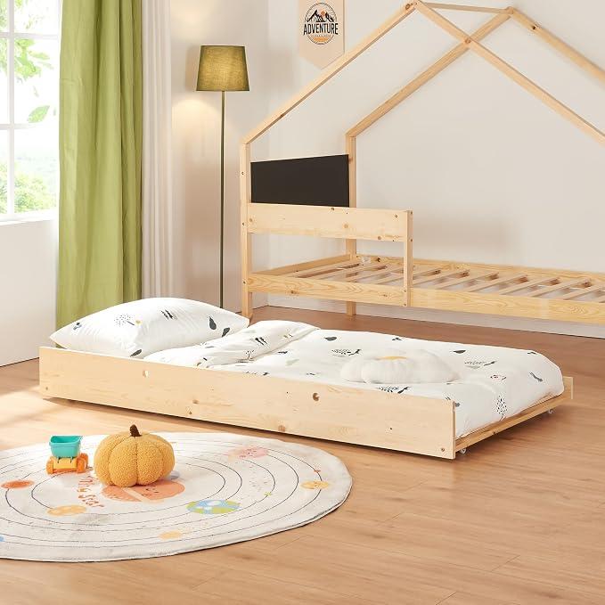 Doppel-Kinderbett Sodankylä Kleinkindbett mit Ausziehbett in Haus-Optik Bettgestell aus Kiefernholz Hausbett mit Zustellbett 90x200cm Natur/Schwarz