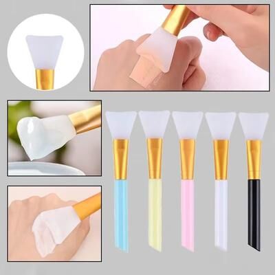 Inspired Finds Karsyngirl 1Pcs Makeup Mask Brush Facial Face Mud Mask Mixing Brush Cosmetic Professional Applicator beige