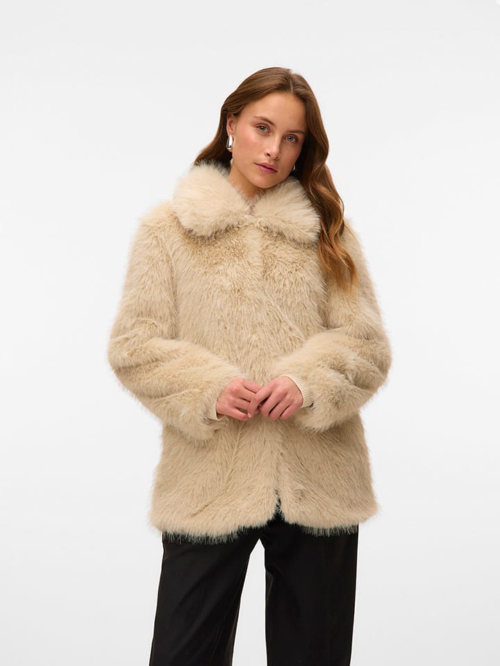 Vero Moda Kunstpelzjacke "VMGLORIA" in Beige - L