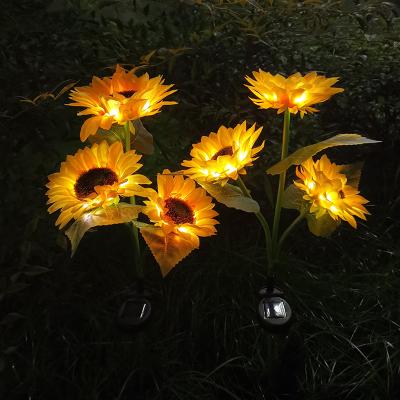 Perfect Picks Market Solar Garden Flower Lights LED Solar Flower Lights Outdoor Decorative Waterproof Garden Lighting 3 Head