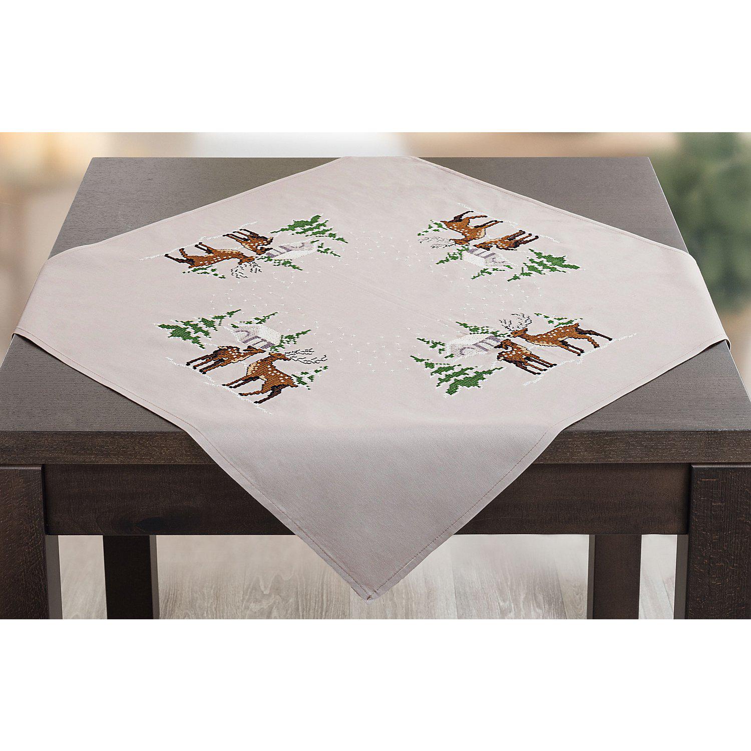 Stickmitteldecke "Rehe in Winterlandschaft"