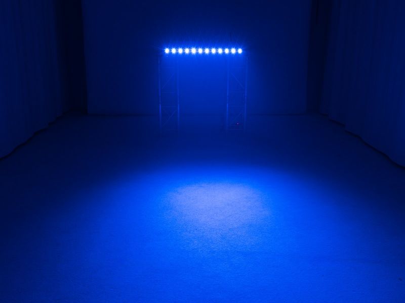 EuroLite LED Bar-12 QCL RGB+UV