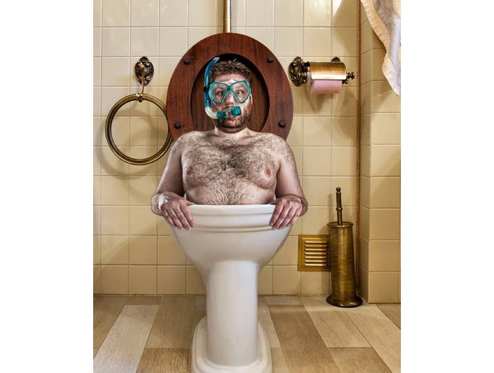 Fototapete PAPERMOON Mann in Toilette , bunt, B:1,5m L:1,11m, Vlies, Tapeten, Fototapete